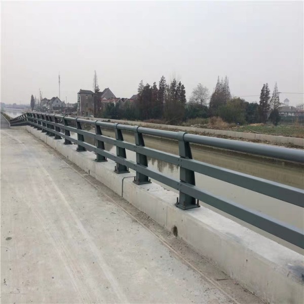 河道防撞護(hù)欄